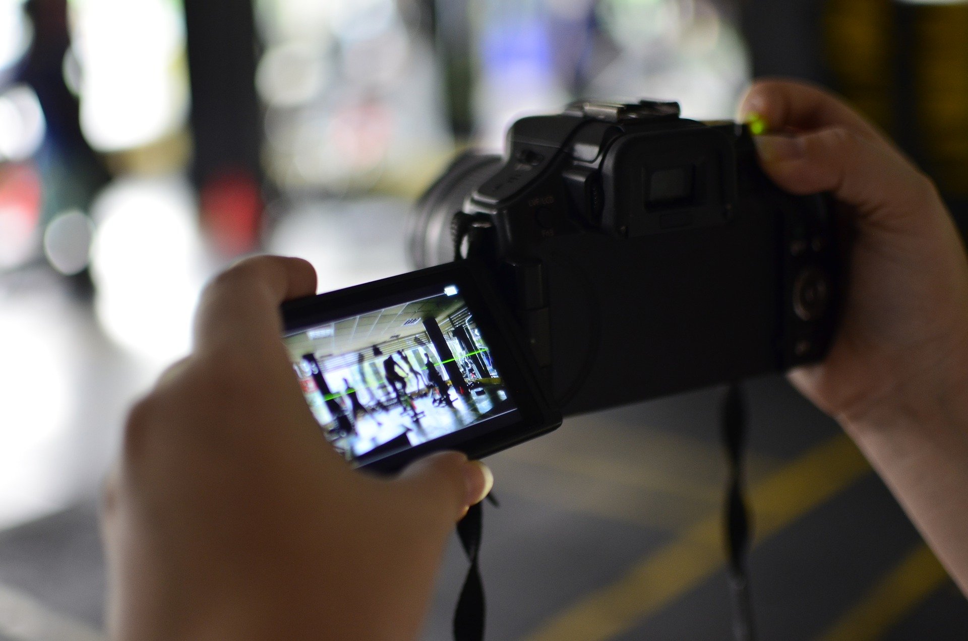 camera-g2b0683f0e_1920